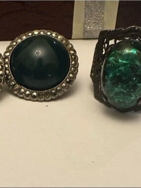 Vintage Green Oval Stone Ring & Clip-On Earrings Set Silver Tone Fashion